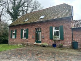 Hauptbild Resthof und Baugrundstücke am Ortsrand