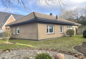 Hauptbild Ihr neues Projekt in Westerstede: Bungalow mit Potenzial in ruhiger Zentrumslage!