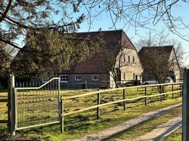 Hauptbild Resthof mit Weideland - ideal für Pferdehalter!